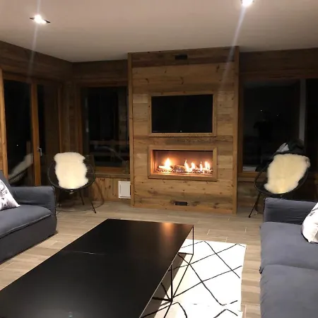 シャレー Chalet Montana フォン・ロム
